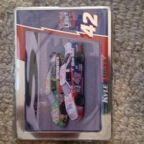 Trading Cards - Picture 9 of 11